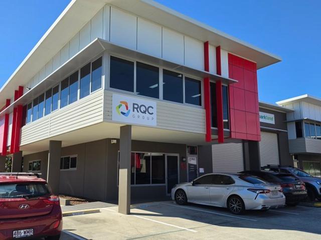 Warehouse for rent in Toombul, Queensland