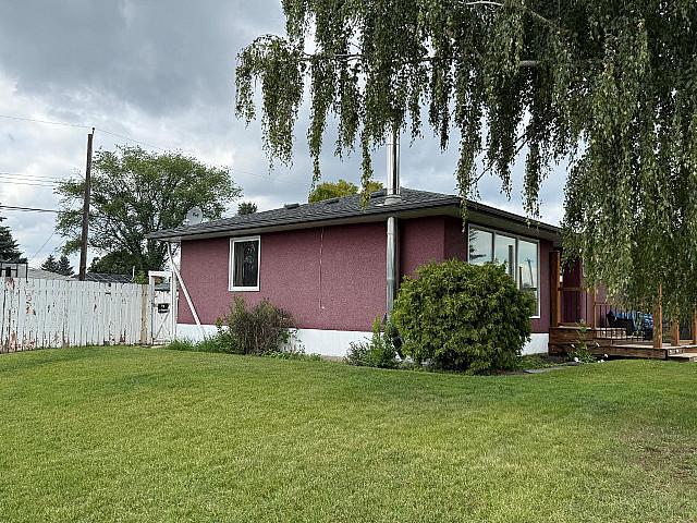House for sale in Wedgewood, Alberta