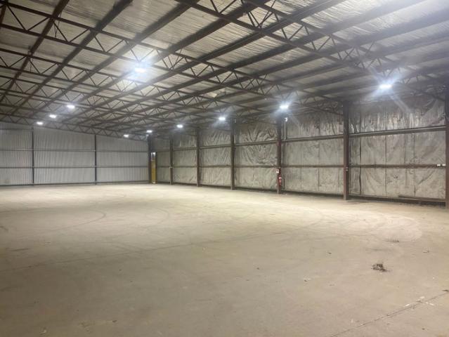 Warehouse for rent in Woodside, South Australia