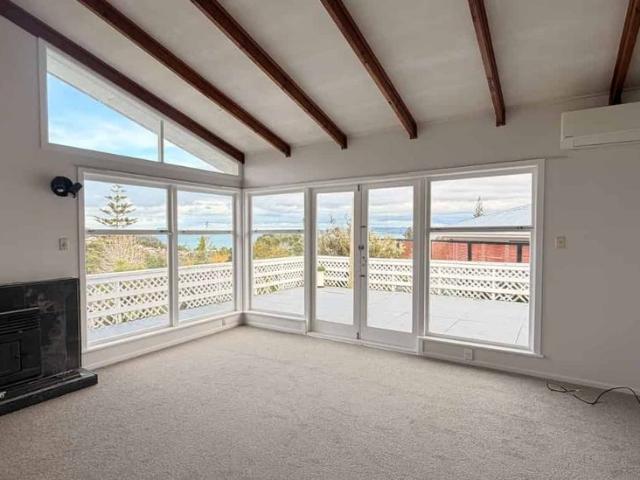House for rent in Wairau Valley