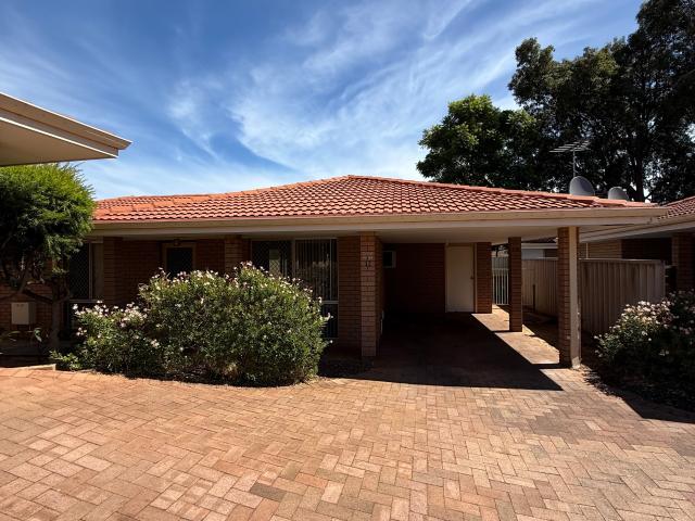 Villa for sale in Kardinya, Western Australia
