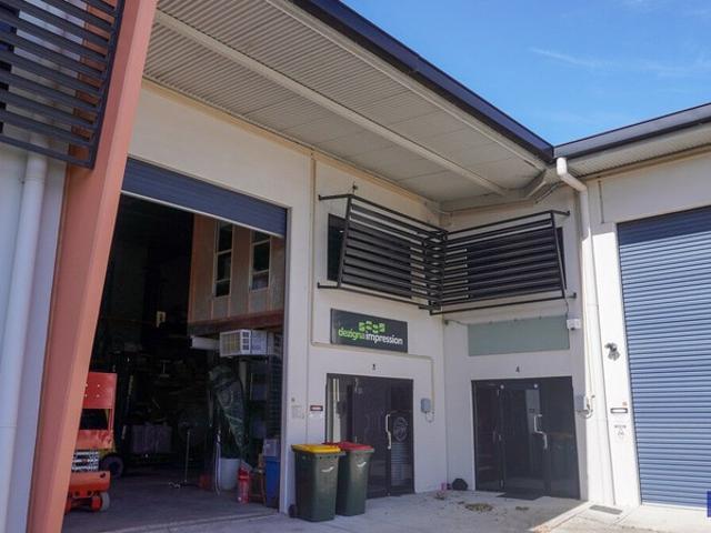 Warehouse for rent in Toombul, Queensland