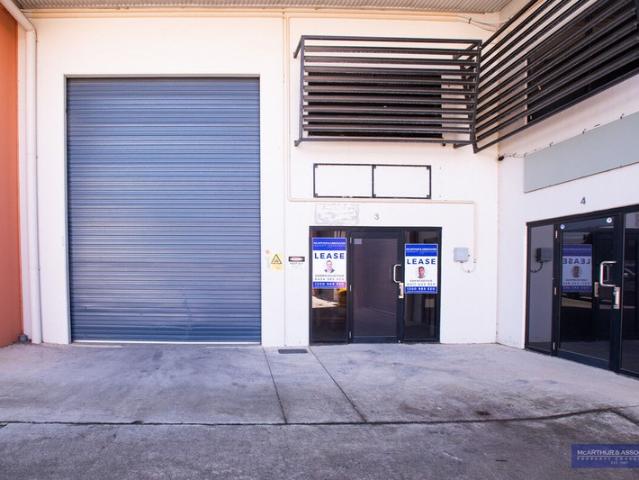 Warehouse for rent in Toombul, Queensland