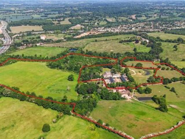 House for sale in Navestock Side