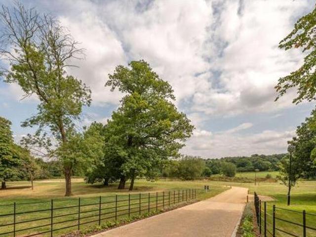 House for sale in Navestock Side, Essex