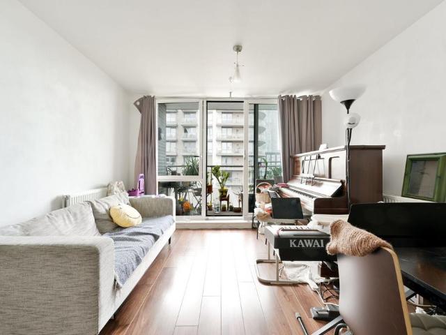 Apartment for rent in London Borough of Hounslow, Greater London