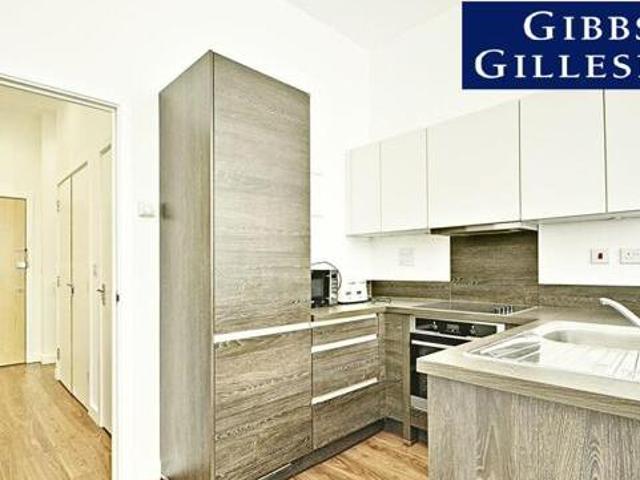 House for rent in Brentford End, Greater London