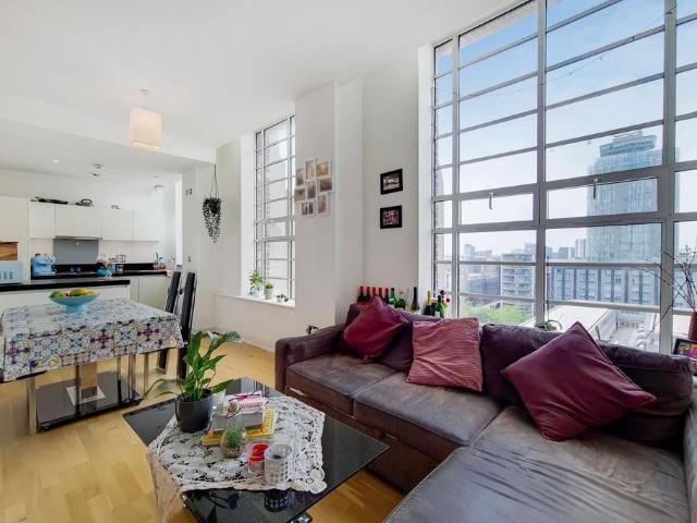Apartment for rent in London Borough of Hounslow, Greater London