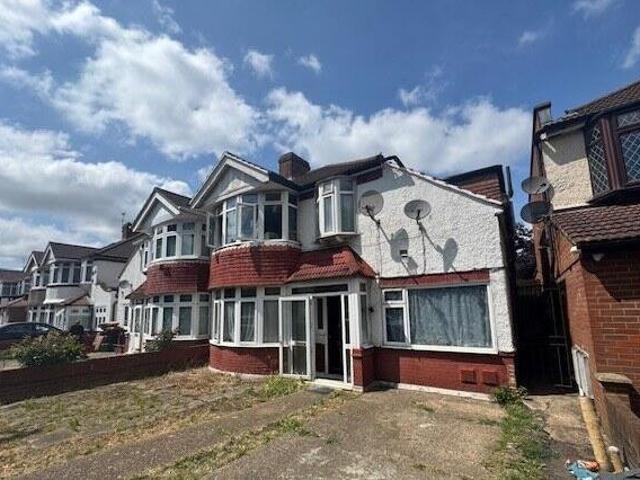 House for sale in Greater London