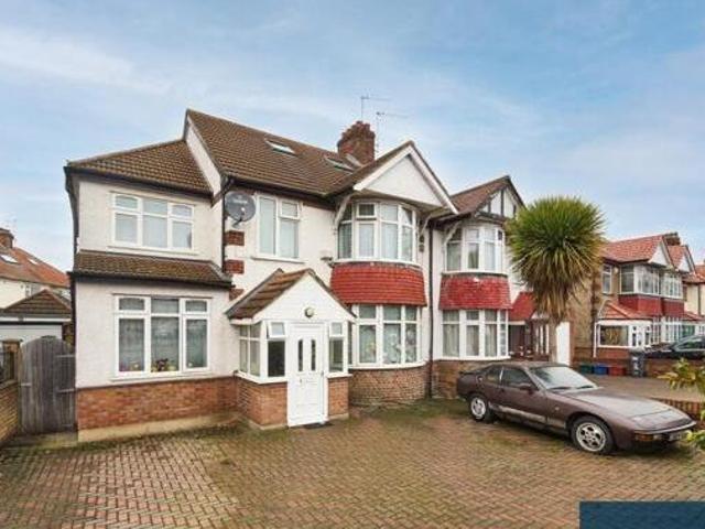 House for sale in Greater London