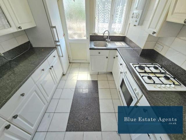 Apartment for rent in London Borough of Hounslow, Osterley