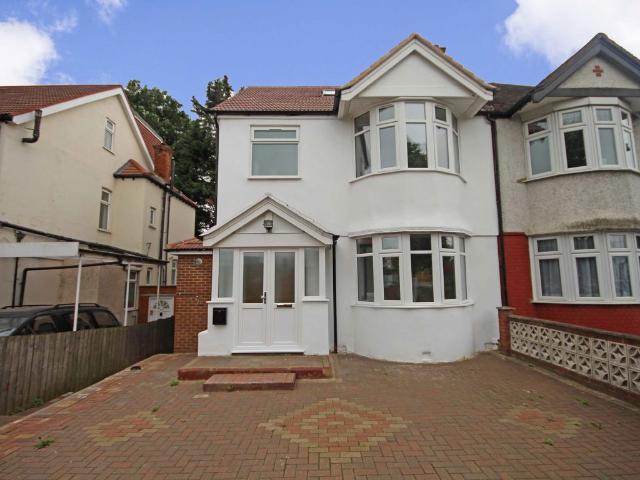 Apartment for rent in London Borough of Hounslow, Spring Grove