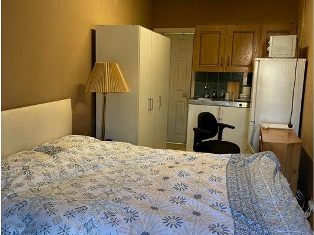 Room for rent in London Borough of Hounslow, Spring Grove