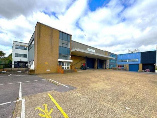 House for sale in Brentford End, Greater London