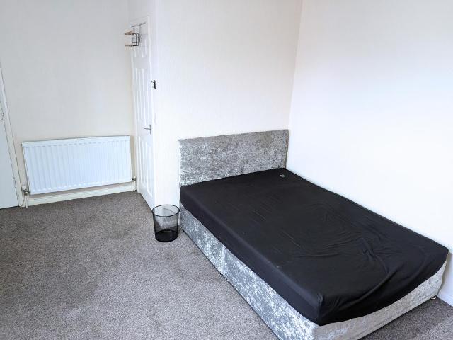 House for rent in Southtown, Stokesby