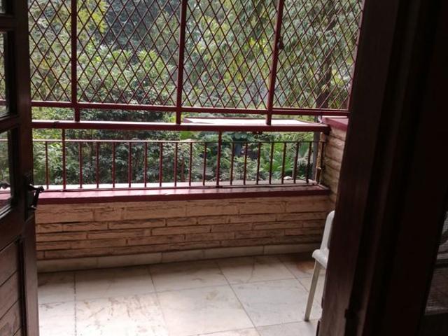 Property for rent in Deri