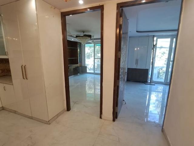 Property for rent in Deri