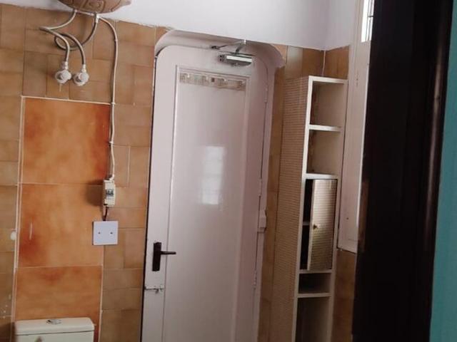 Property for rent in Deri