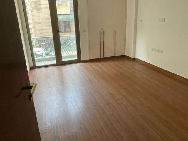 Property for rent in Deri