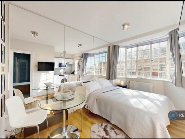 House for rent in Chelsea, Greater London