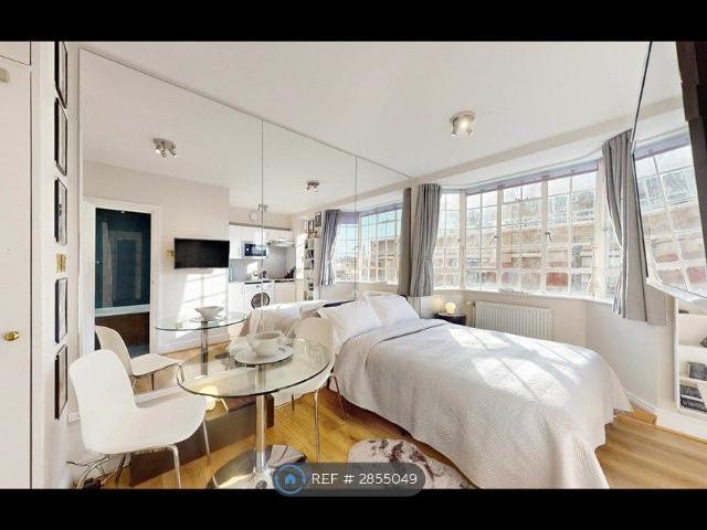 Studio for rent in Chelsea, Greater London