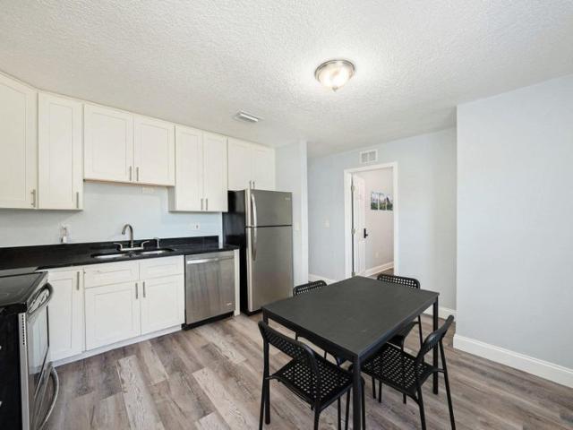 Room for rent in Florida
