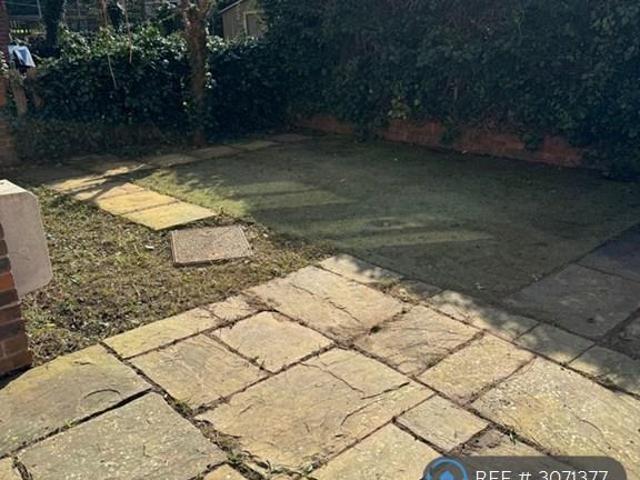 Apartment for rent in Hyacinth Neighbourhood, Greater London