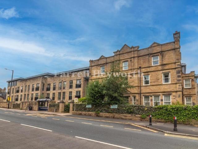 Apartment for rent in Greaves, Bare