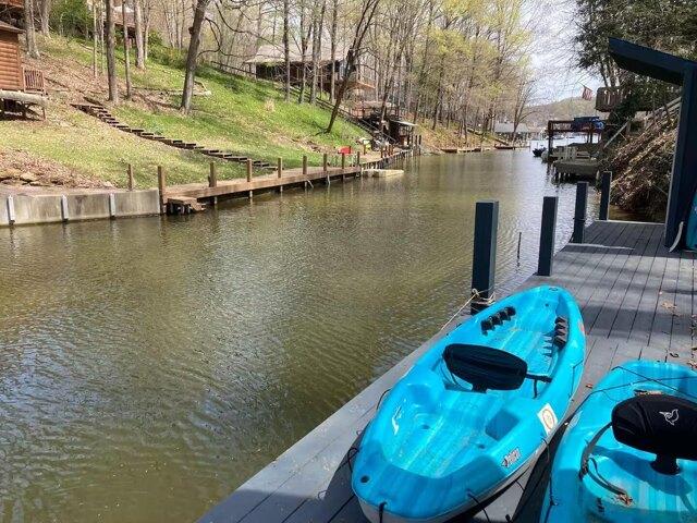 House for sale in Howard