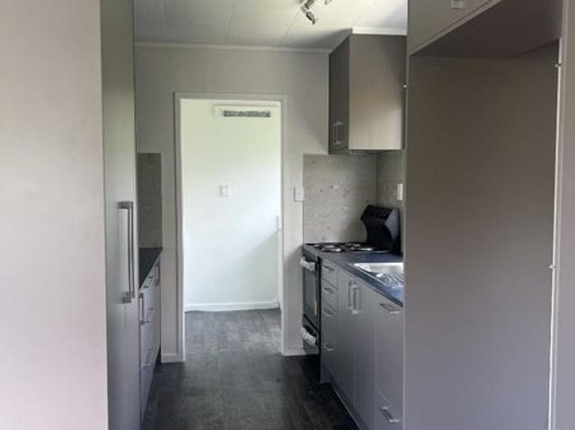 House for rent in Oratia