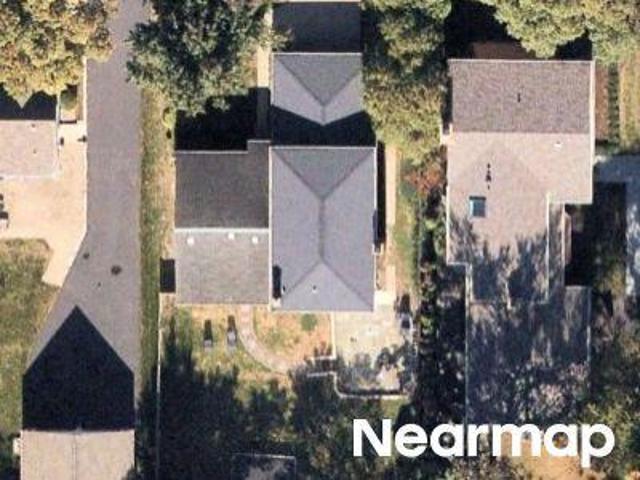 House for sale in Lake Forest