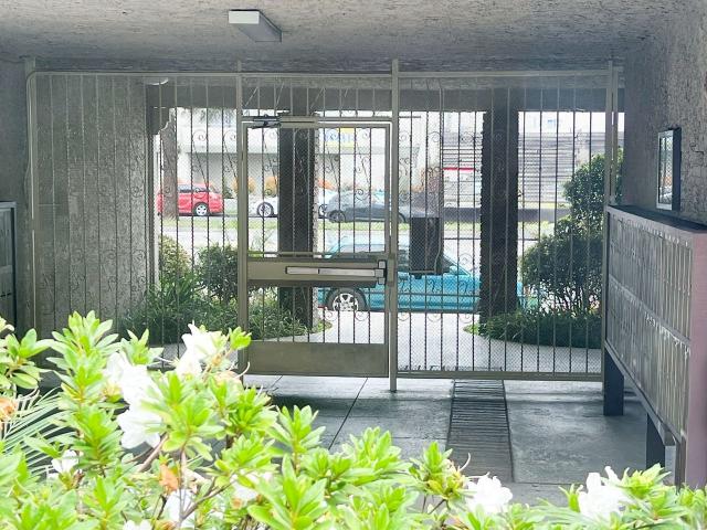 Apartment for rent in Canoga Park, California