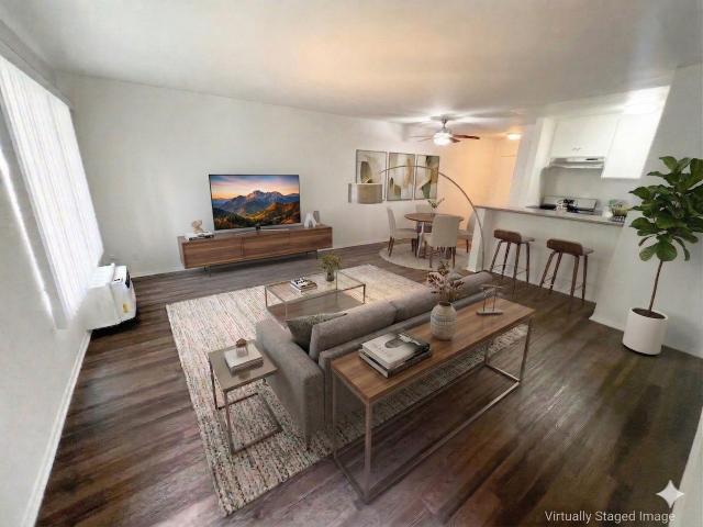 Apartment for rent in Canoga Park, California