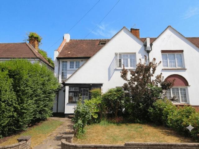 House for rent in Edmonton, Greater London