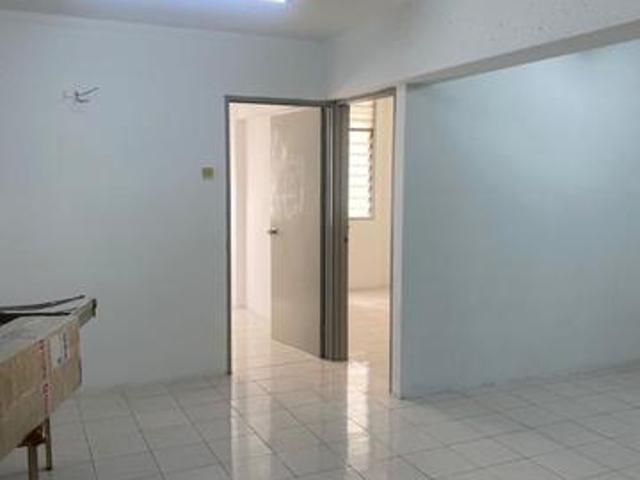 Condominium for sale in Mukim 13, Georgetown
