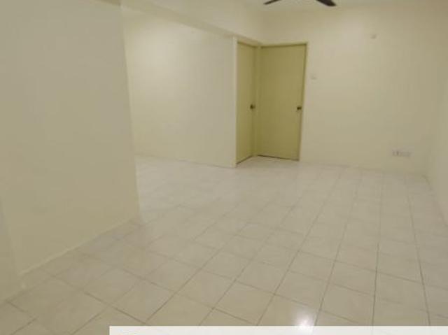 Flat for sale in Mukim 13, Georgetown