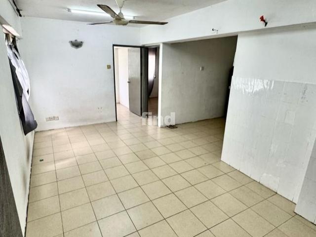 Apartment for rent in Mukim 13, Georgetown