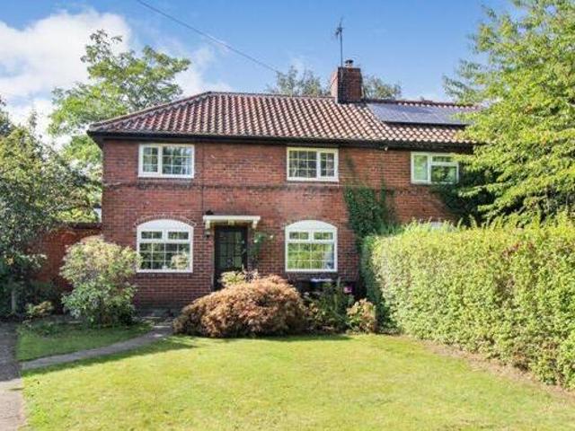 House for sale in High Field, York