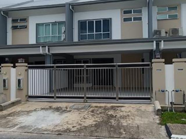 Terraced House for rent in Bintulu