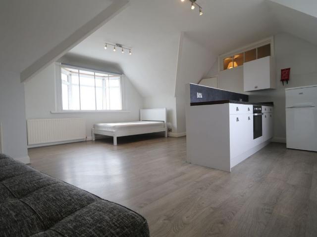 Studio for rent in New Barnet, Greater London