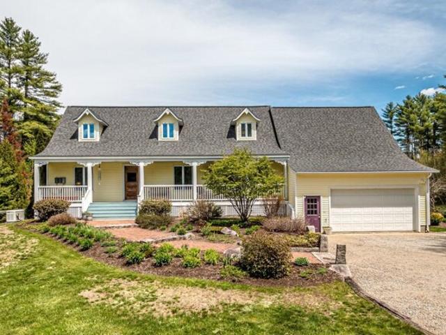 House for sale in New Hampshire
