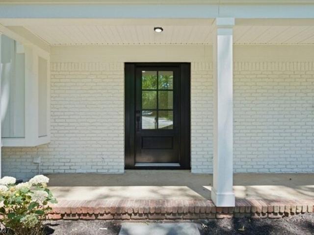 House for sale in Springfield, New Jersey