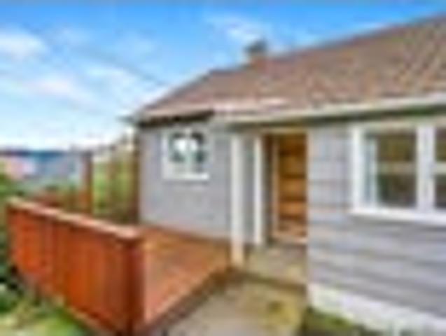 House for rent in Otakou