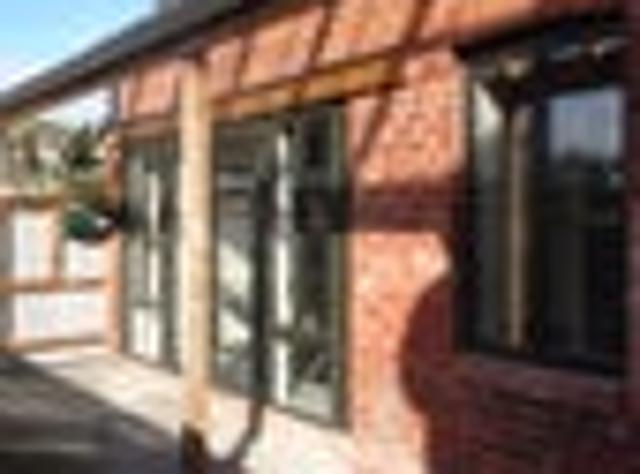 Townhouse for rent in Otakou