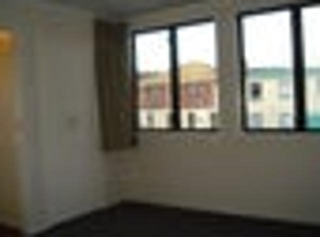 Townhouse for rent in Otakou