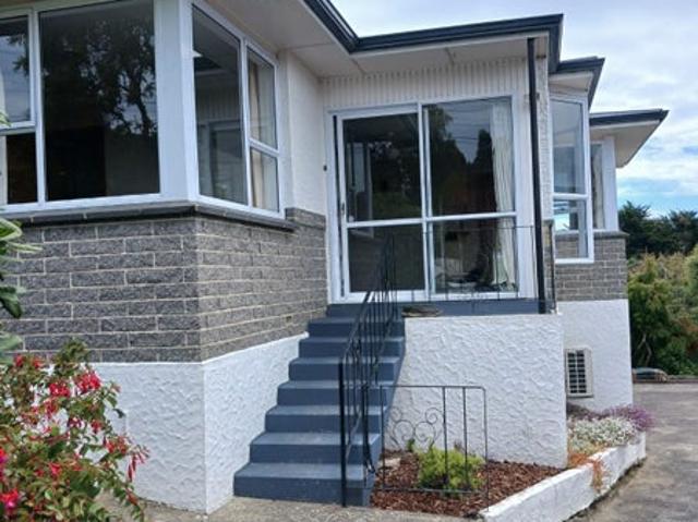 House for rent in Otakou