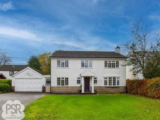 House for sale in Charlesworth, East Midlands