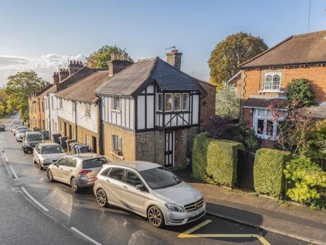 House for rent in Little Stanmore, Greater London