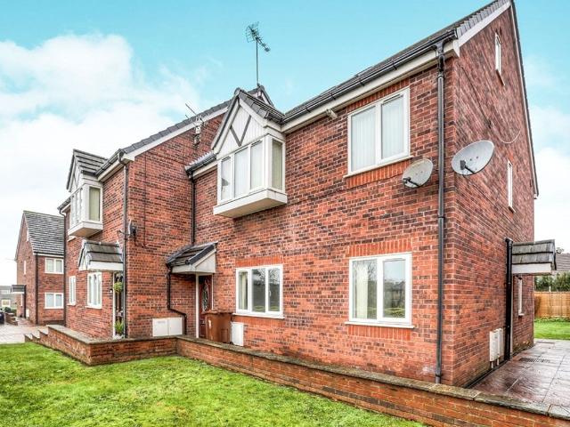 Apartment for rent in Hadfield, High Peak