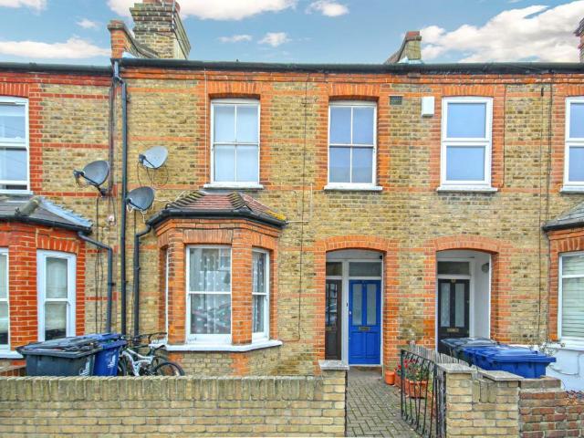 Apartment for rent in London Borough of Ealing, Hanwell
